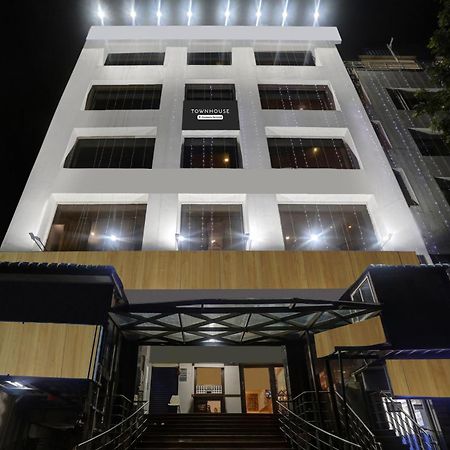 Hotel Townhouse Eluru Exterior foto