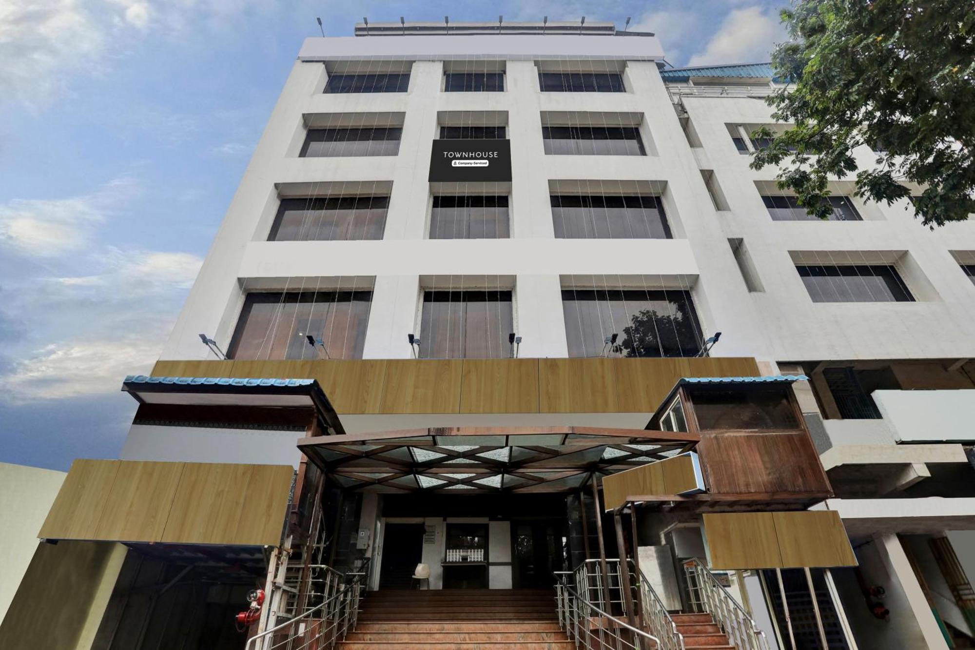 Hotel Townhouse Eluru Exterior foto