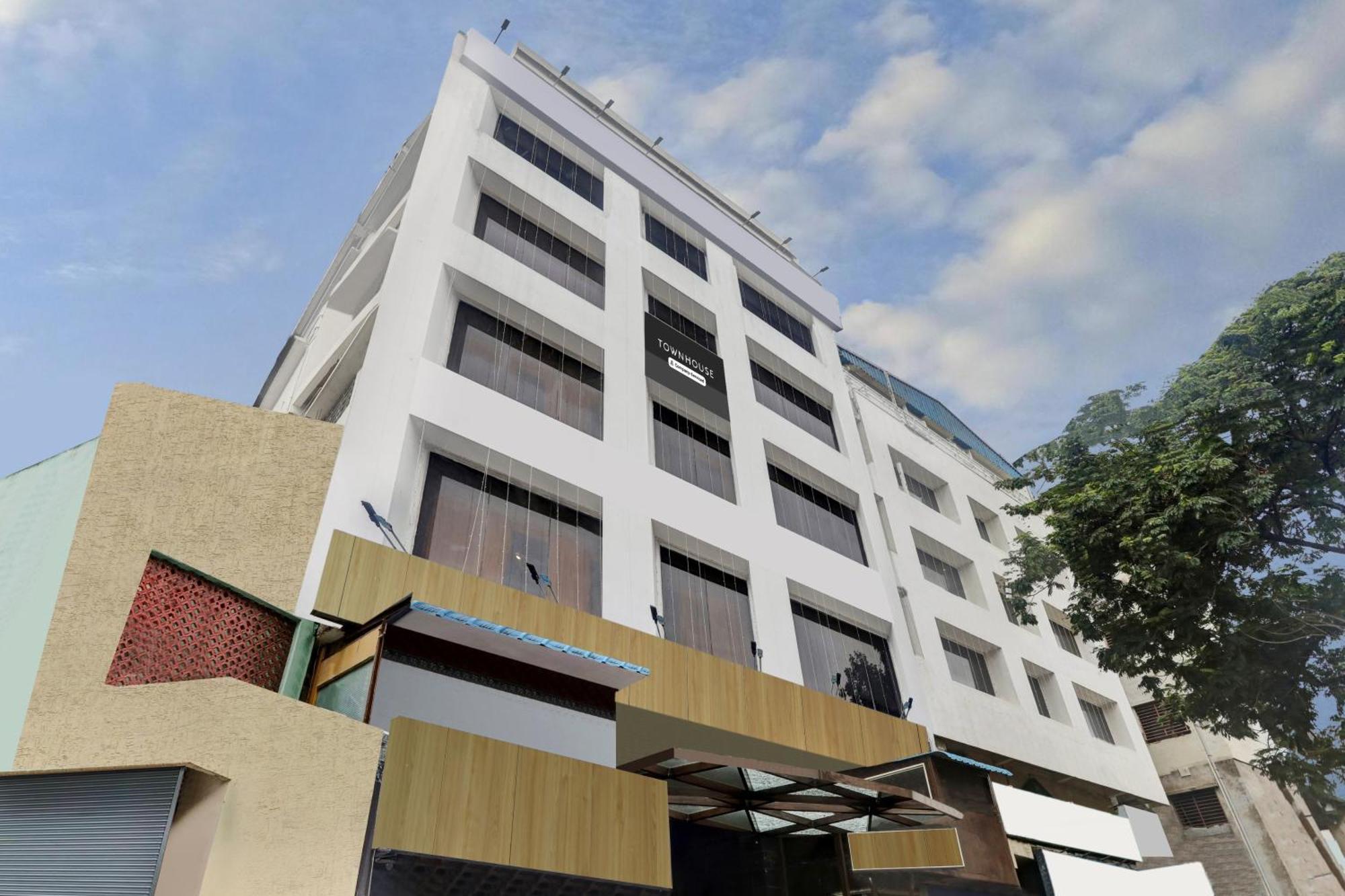 Hotel Townhouse Eluru Exterior foto