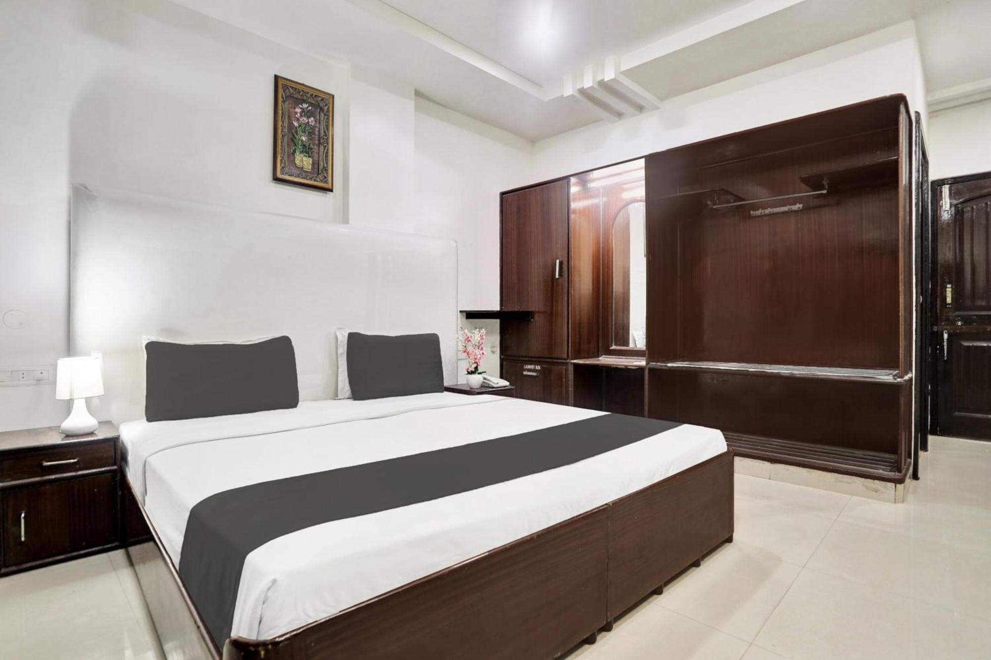 Hotel Townhouse Eluru Exterior foto