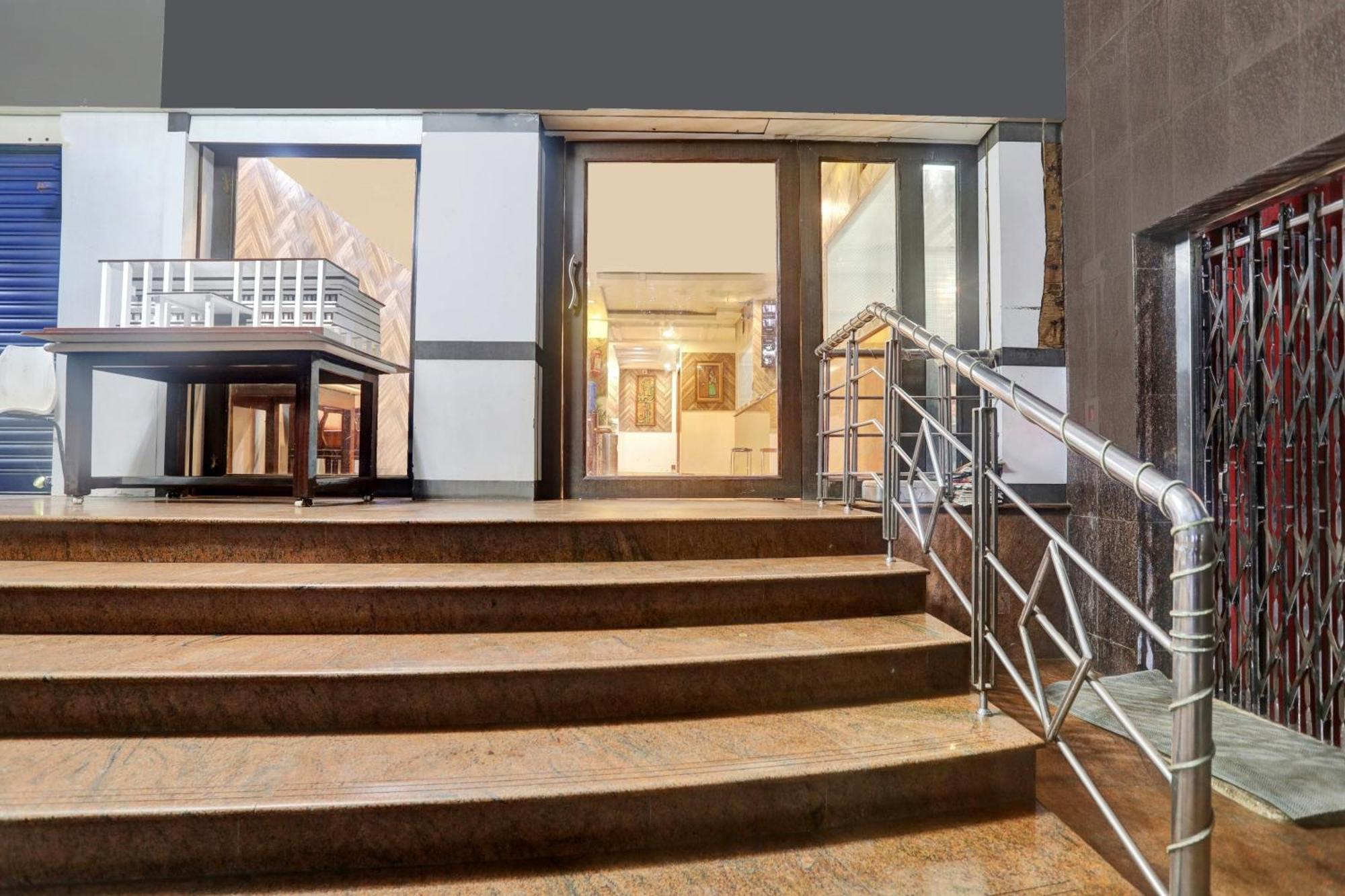 Hotel Townhouse Eluru Exterior foto
