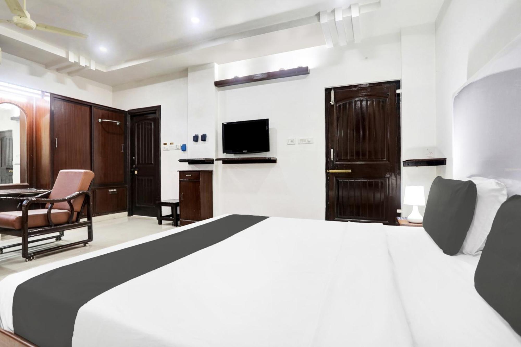 Hotel Townhouse Eluru Exterior foto
