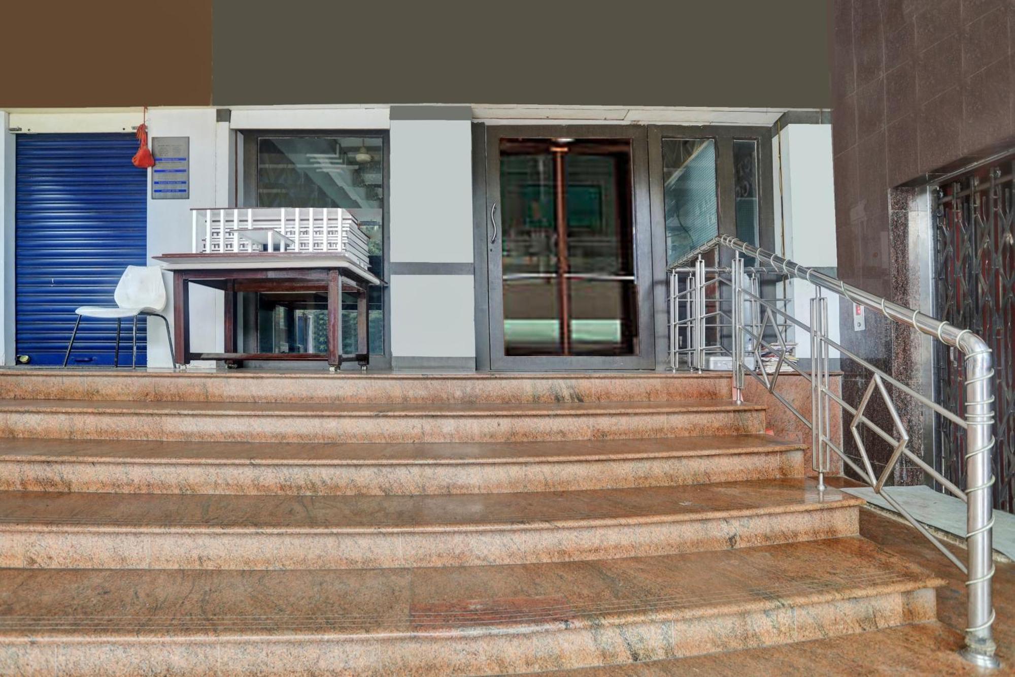 Hotel Townhouse Eluru Exterior foto
