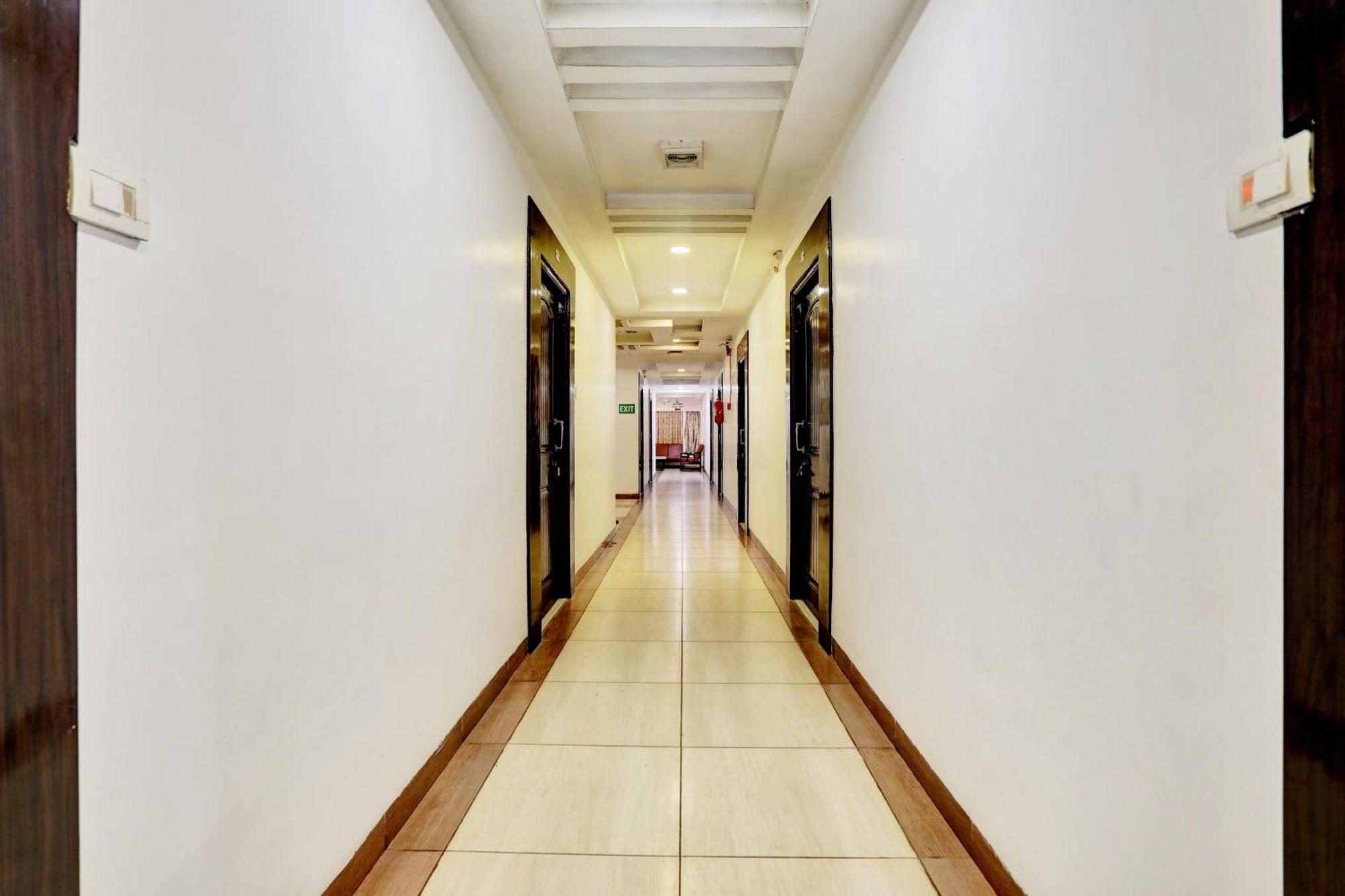 Hotel Townhouse Eluru Exterior foto