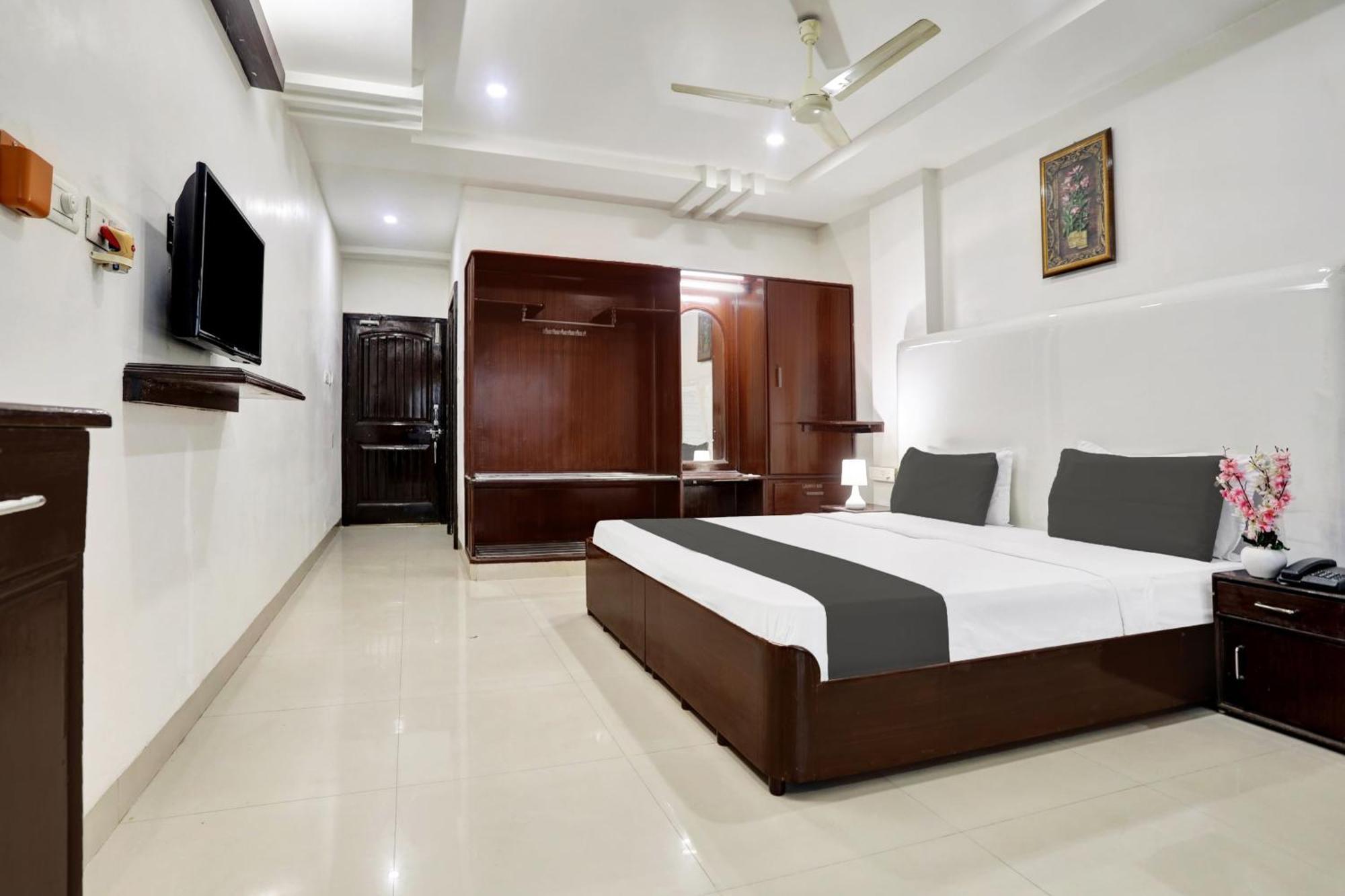 Hotel Townhouse Eluru Exterior foto